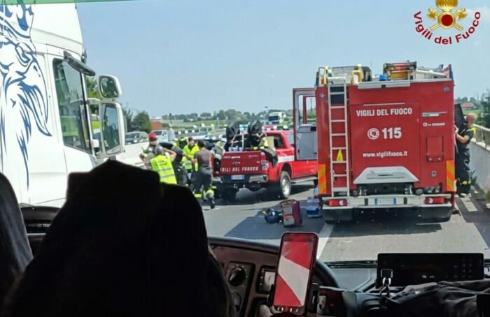 L Incidente Mortale Che Ha Creato Il Caos Sull A14 In Direzione Ancona Dopo Il Casello Di Faenza Una Persona E Morta E 8 Sono Rimaste Ferite