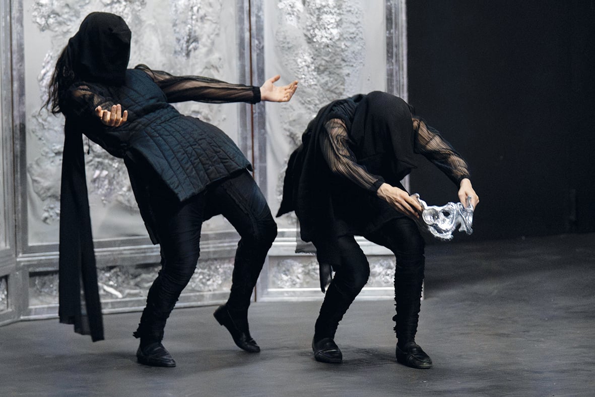 Dewey Dell Echo Dance Of Furies Ph Alice Gasparotto3 (1)