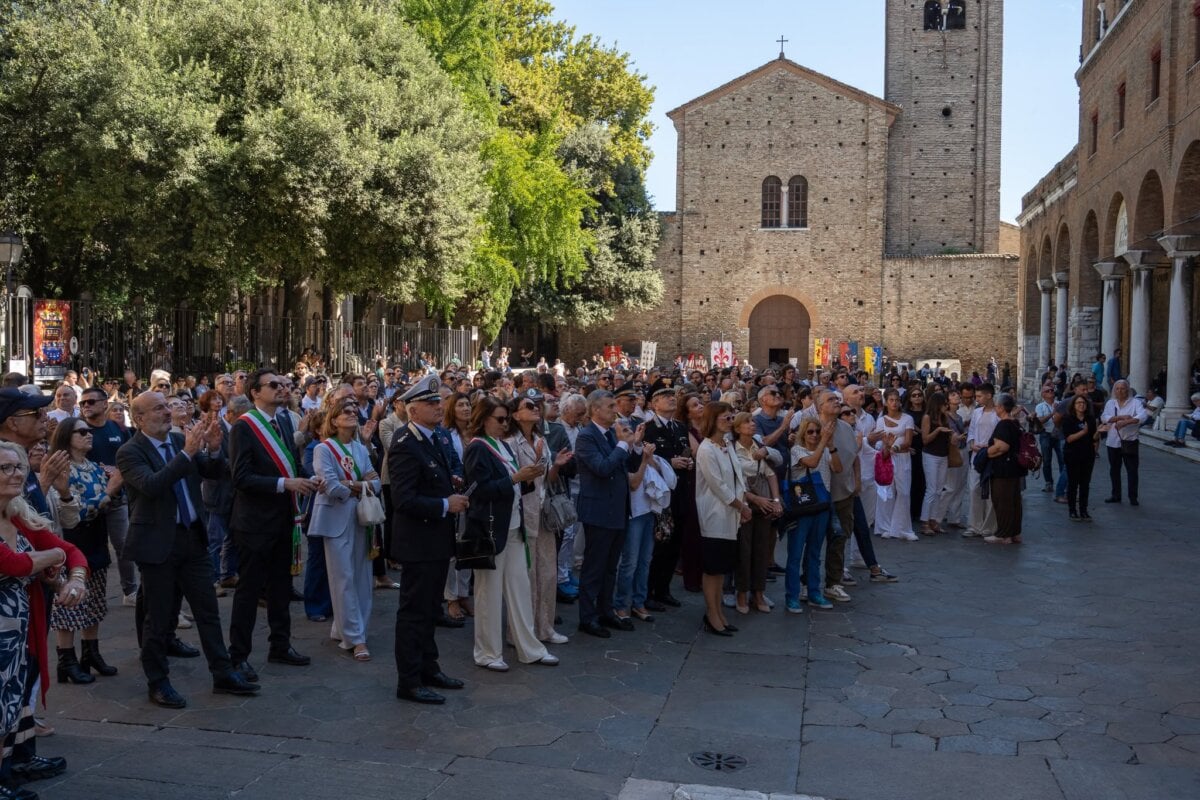 Persone Dante Piazza Persone Dante Piazza