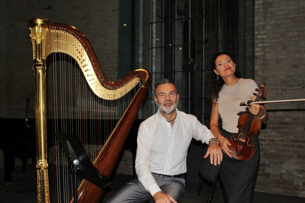 Mihaela Costea Violino Davide Burani Arpa