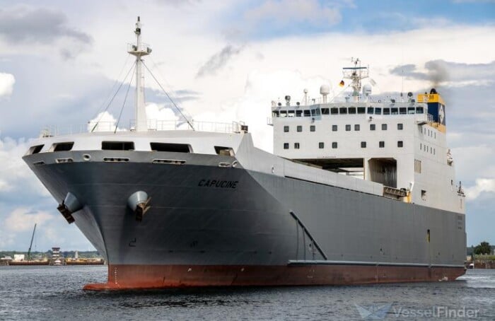 Nave Capucine